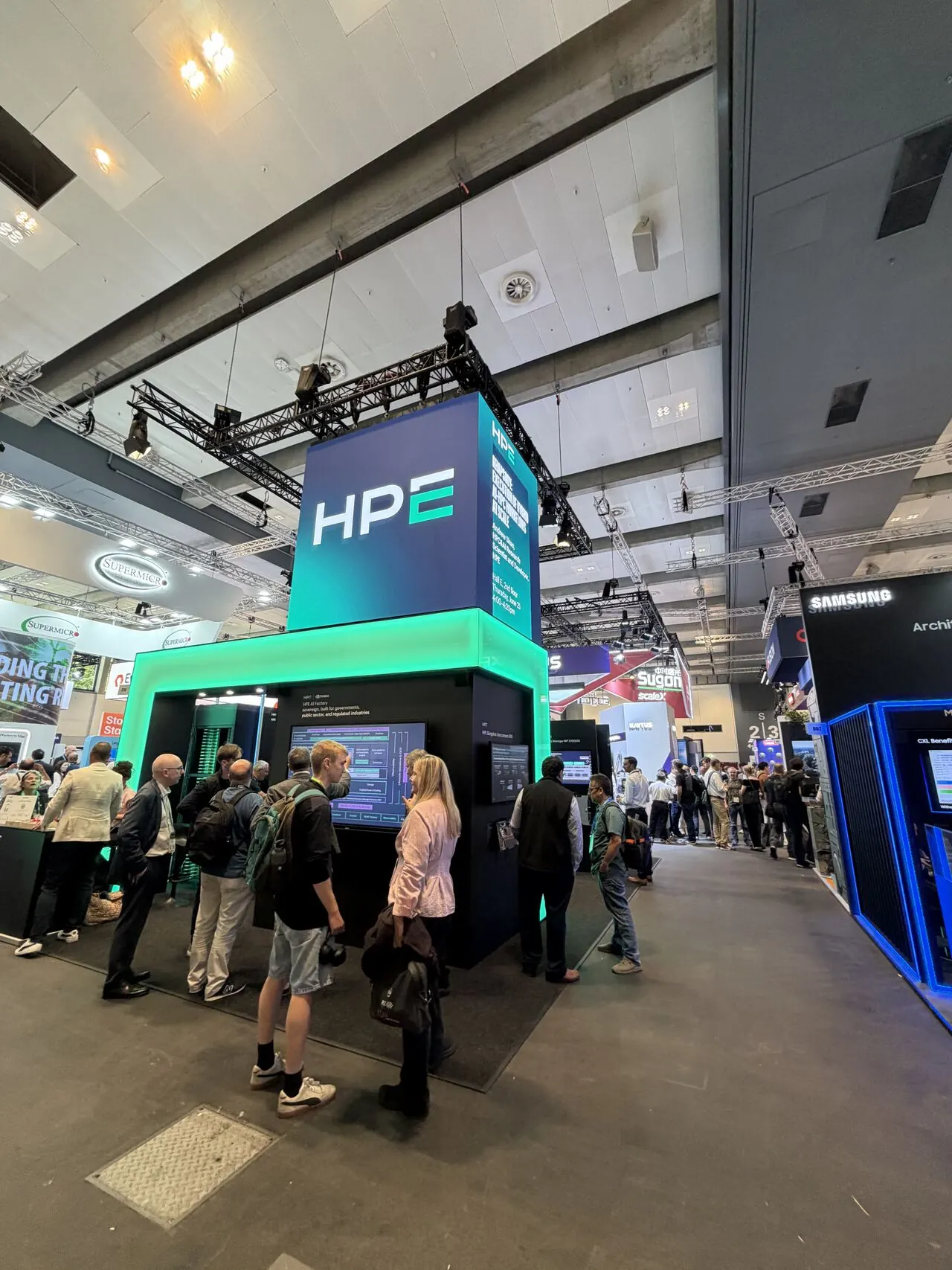 HPE enterprise infrastructure booth